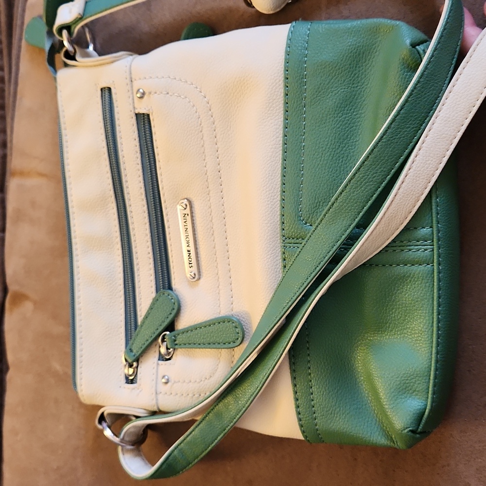 Stone Mountain Purse - Picture 10 of 12
